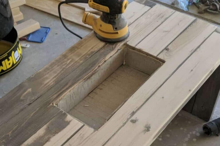 How to Remove Polyurethane From Wood Without Chemicals