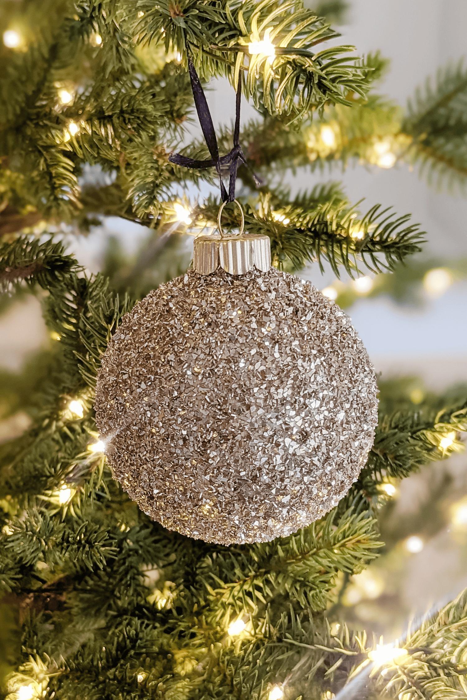 How to Paint Clear Plastic Ornaments 7 Ways!