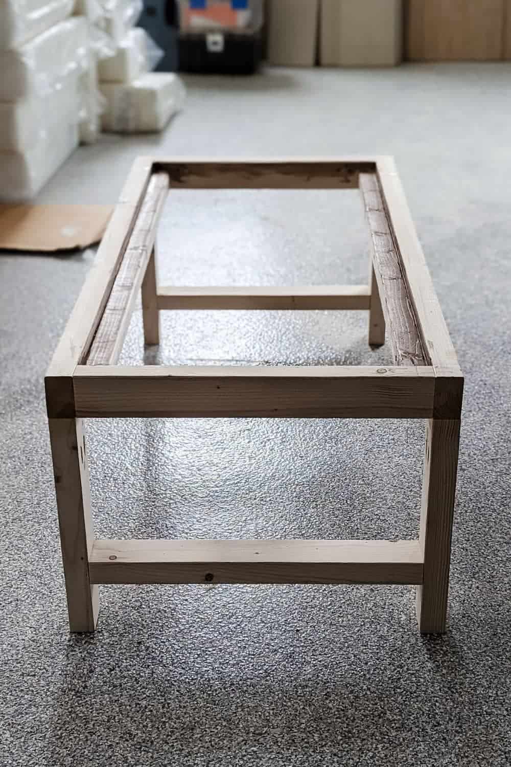 diy-outdoor-coffee-table-plans-pine-and-poplar