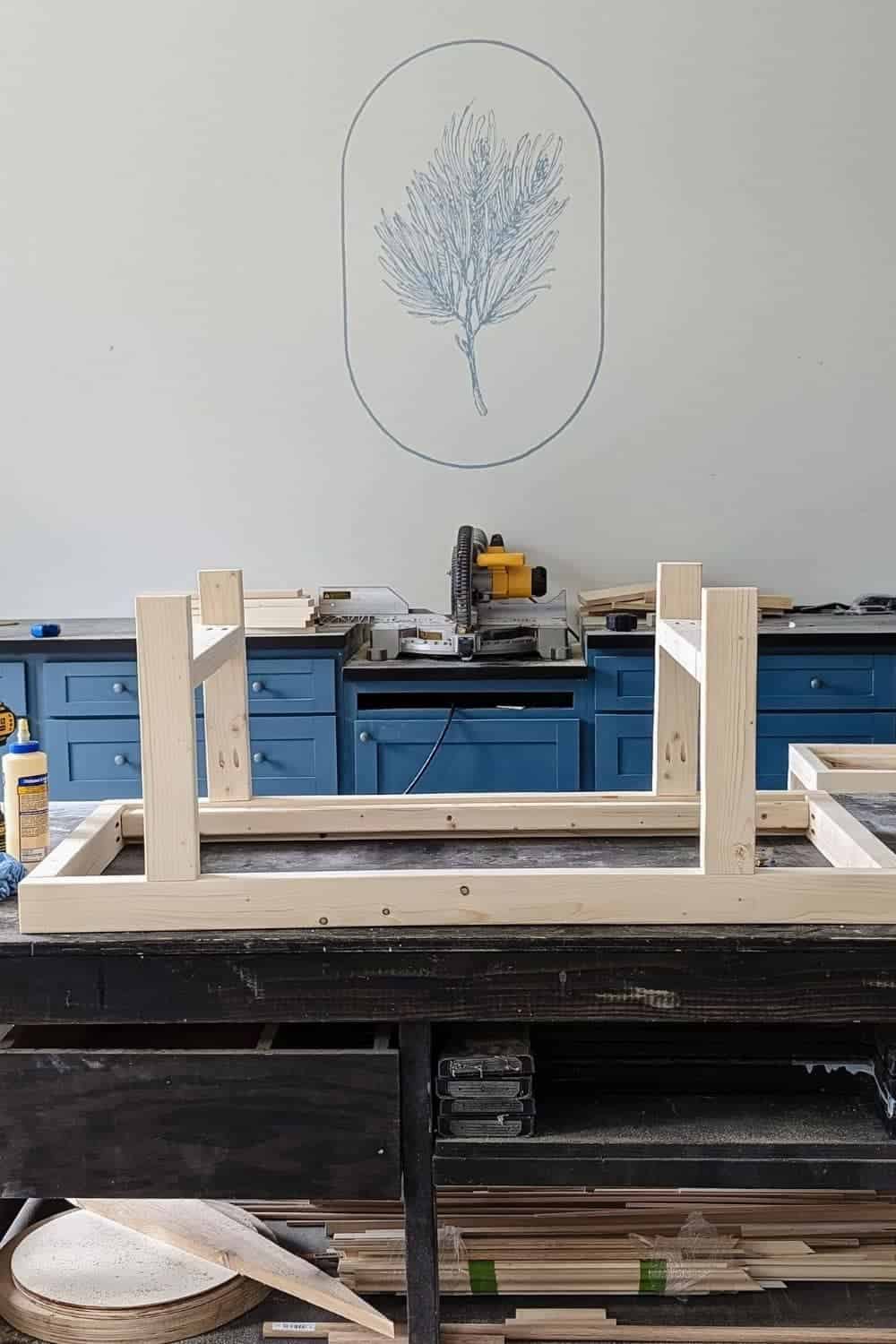 diy-outdoor-coffee-table-plans-pine-and-poplar