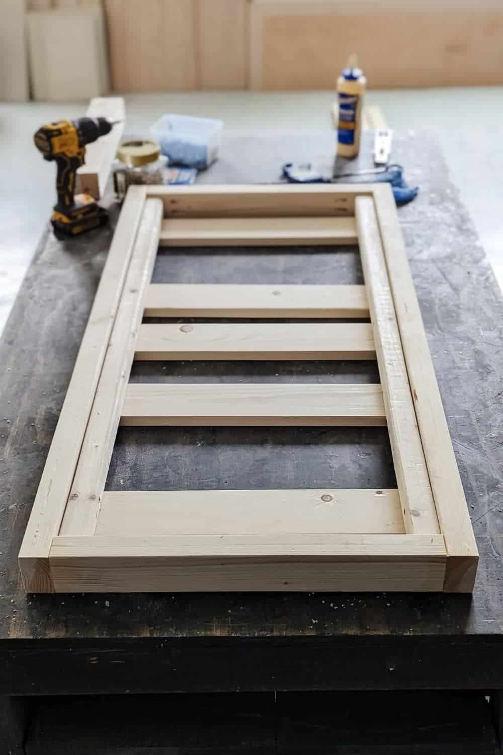diy-outdoor-coffee-table-plans-pine-and-poplar